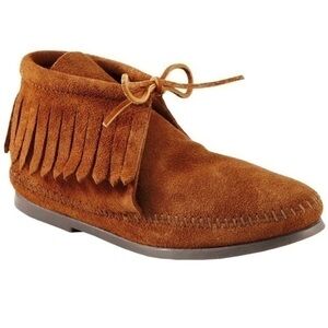 Minnetonka Classic Leather Unlined Fringe Moccasin Boots